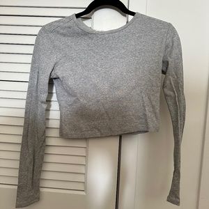John Galt - Brandy Melville Long Sleeve Cropped Grey Shirt (Size Small)